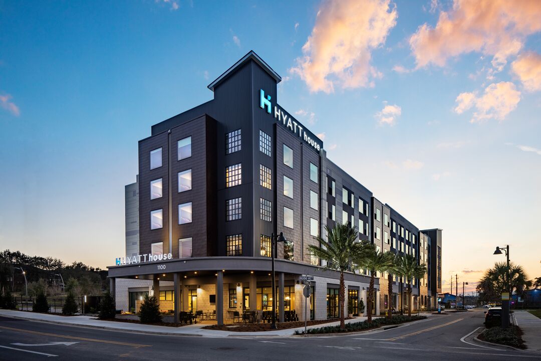 Hyatt-House-Tallahassee-Outside-Night