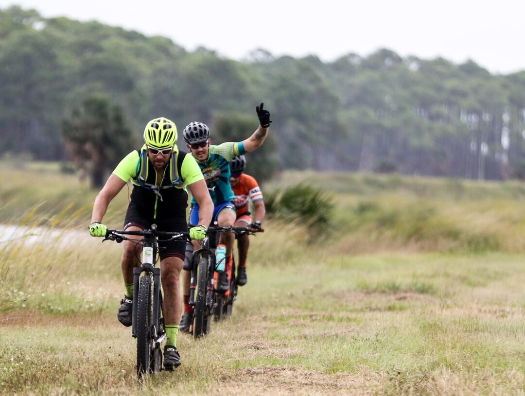 mountain bike group