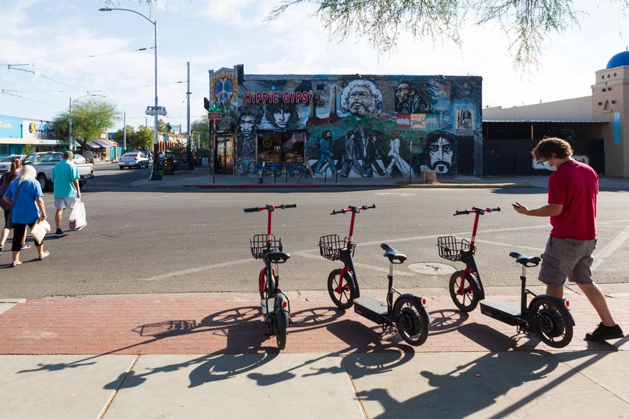 Historic 4th Avenue, Tucson_credit Andrés Lobato