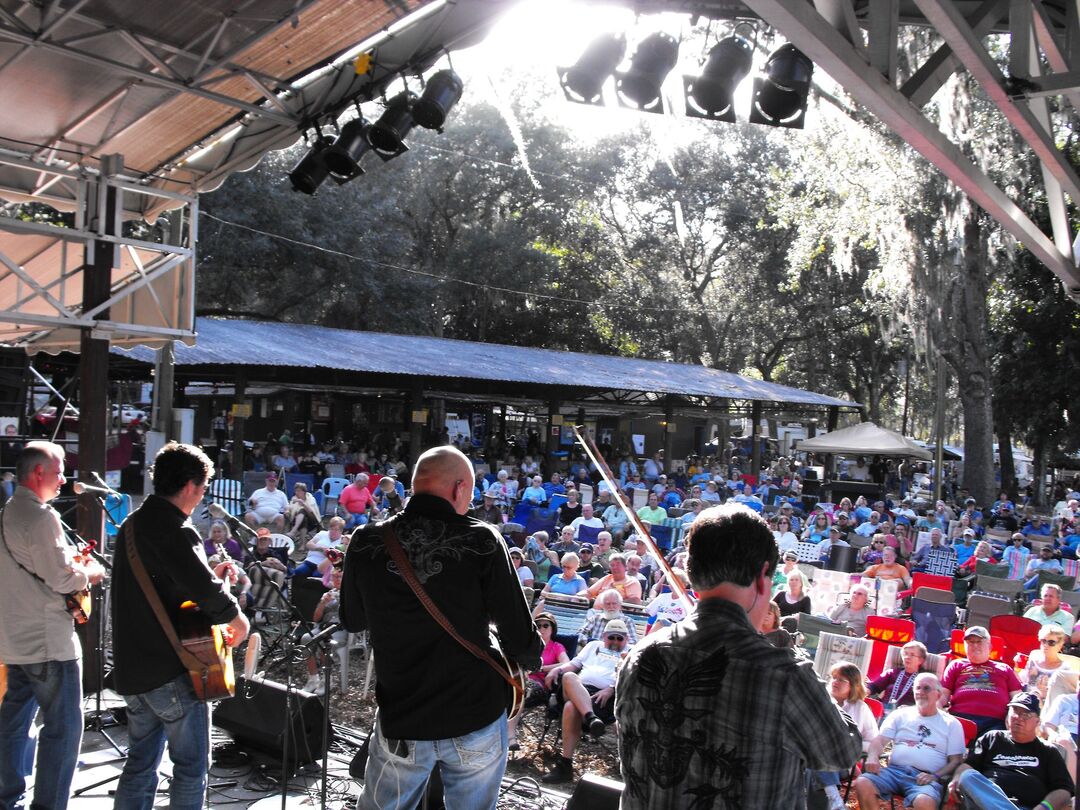 Thanksgiving Bluegrass Festival - credit Sertoma Youth Ranch (2)