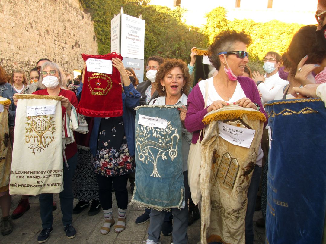 RNS-Women-Wall-Jerusalem1 110521