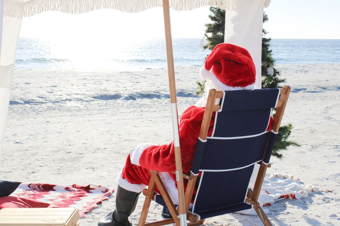 Santa on the Beach - Beach Suites