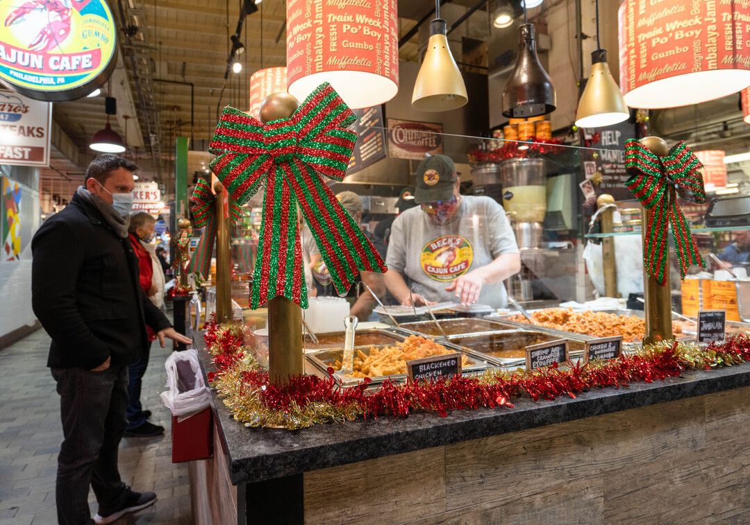 Reading Terminal Market Holiday R.Rabena-09