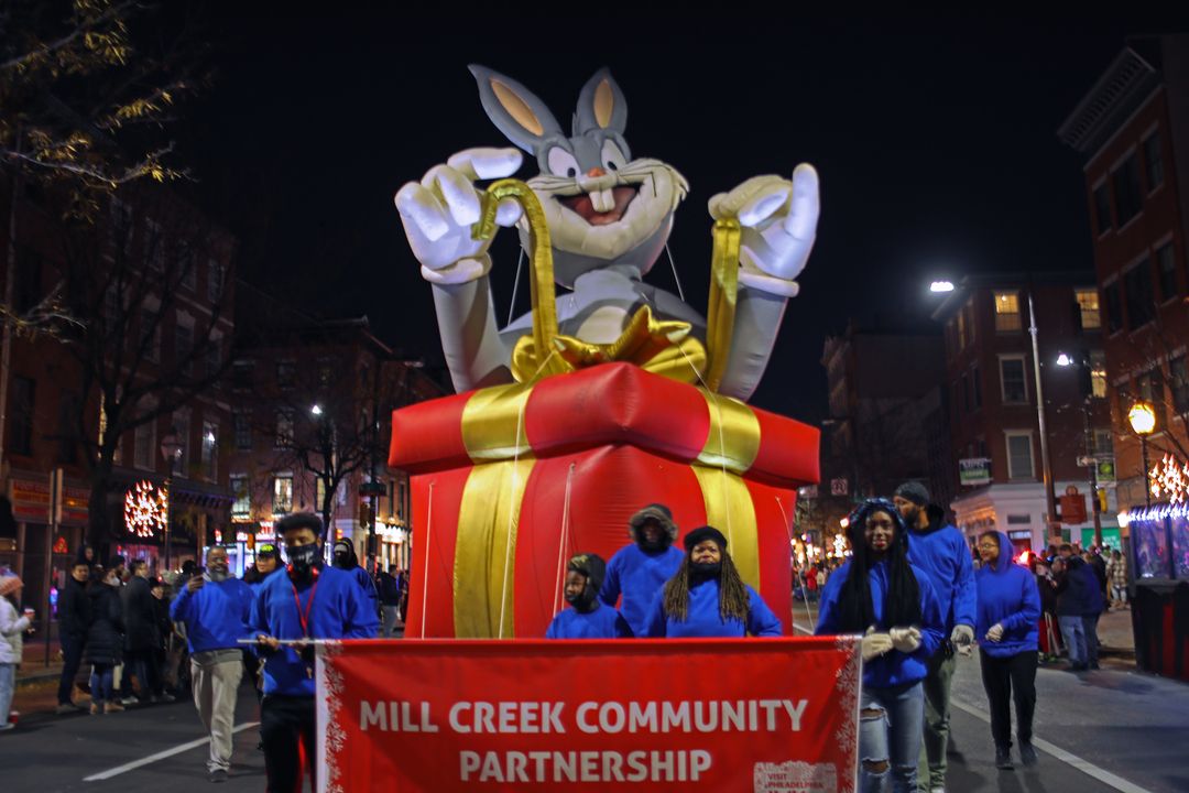 Visit Philly Holiday Parade