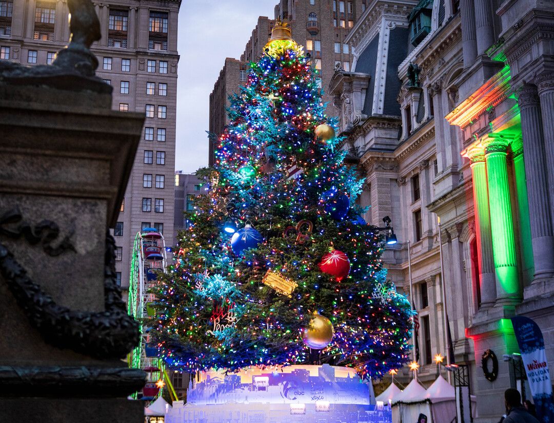 Visit Philly Holiday Tree