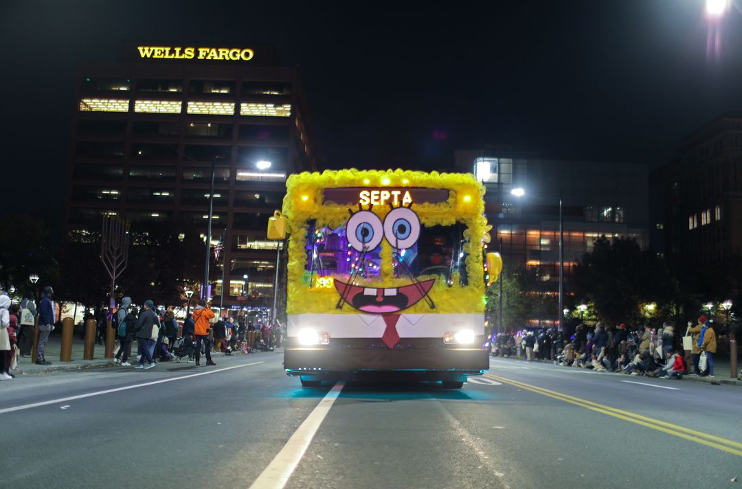 Visit Philly Holiday Parade