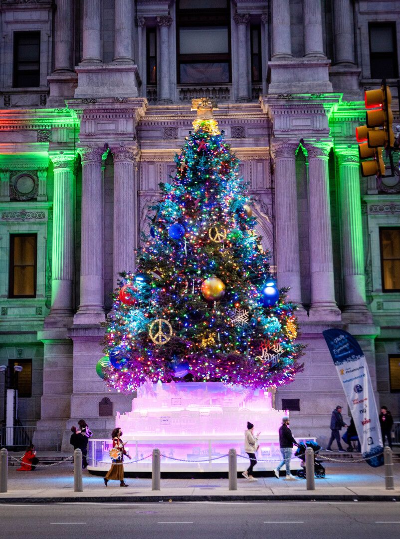 Visit Philly Holiday Tree