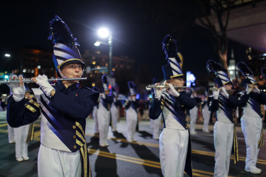 Visit Philly Holiday Parade