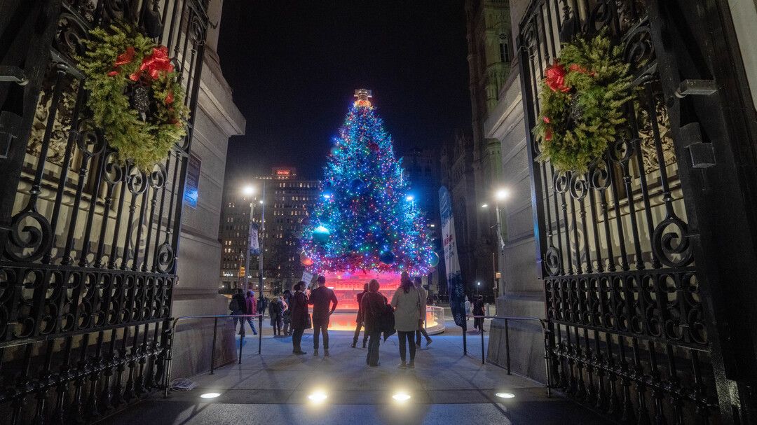 Visit Philly Holiday Tree