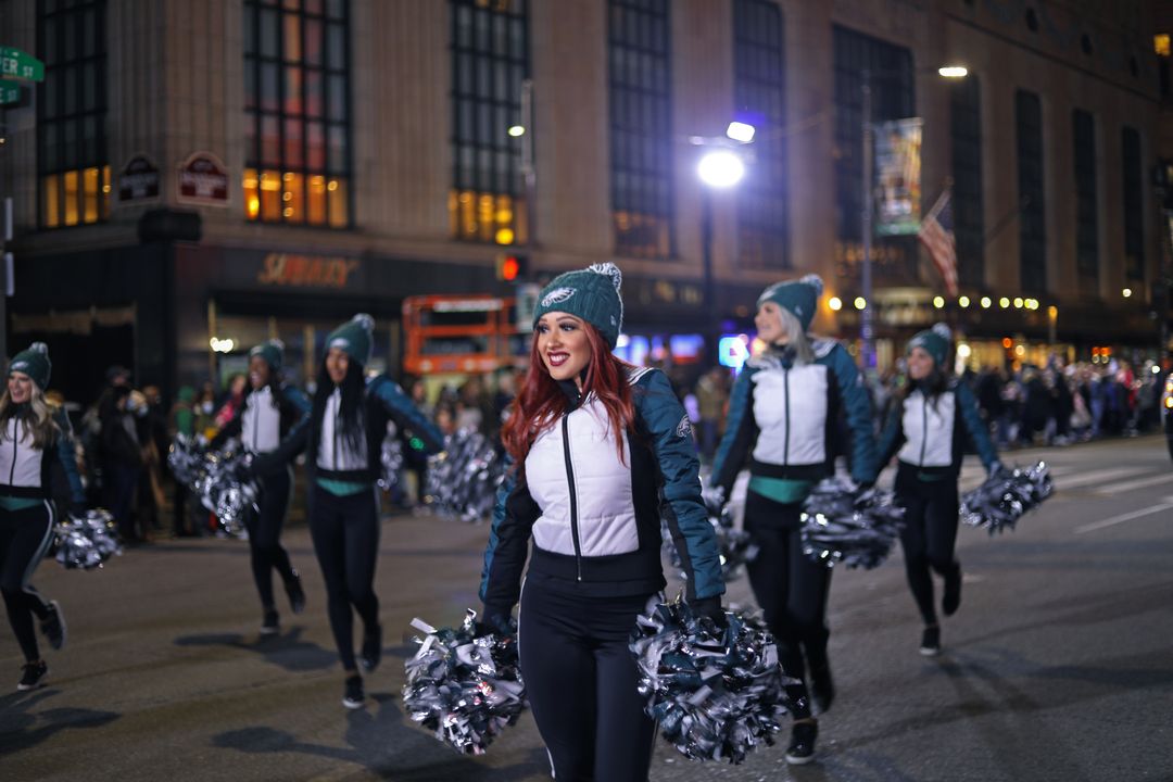 Visit Philly Holiday Parade