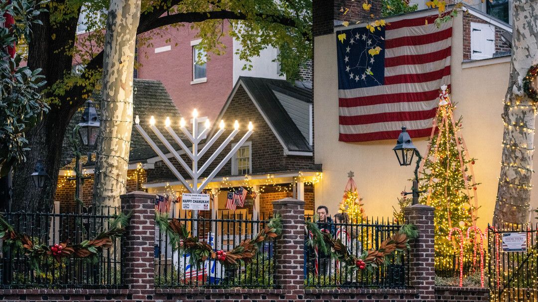 Betsy Ross House Holiday