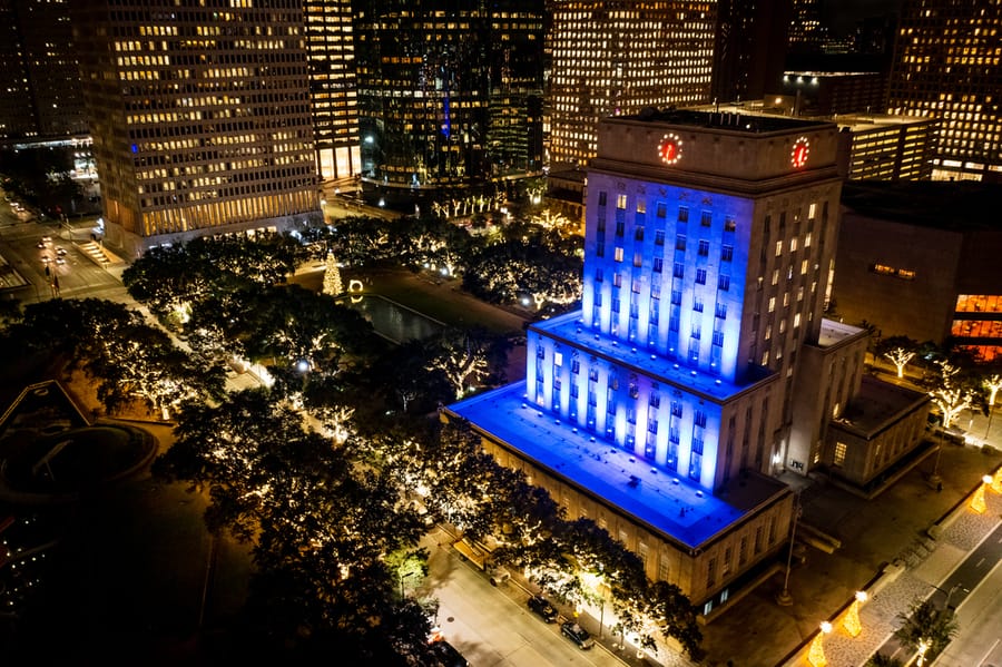 City_Hall-iday_Lights2