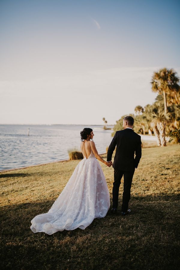 Joelle & Tom Sicking Wedding - Arianna J Photography