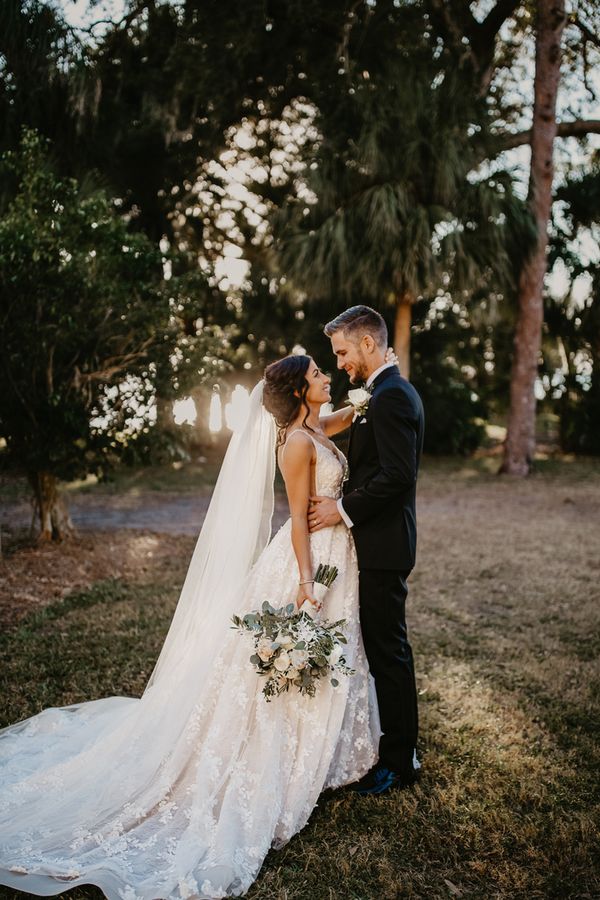 Joelle & Tom Sicking Wedding - Arianna J Photography