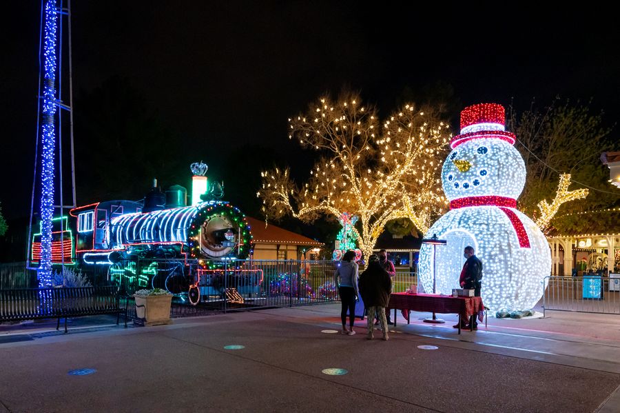 McCormick Stillman Railroad Park Holiday Lights, Scottsdale_credit An Pham