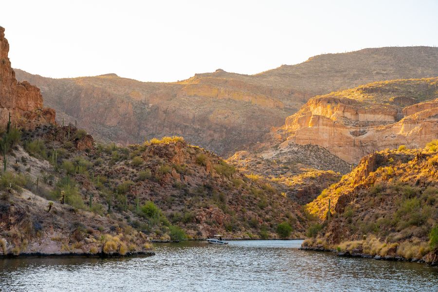 Dolly Steamboat Cruise, Canyon Lake_credit An Pham