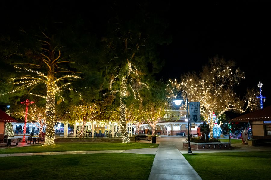 McCormick Stillman Railroad Park Holiday Lights, Scottsdale_credit An Pham