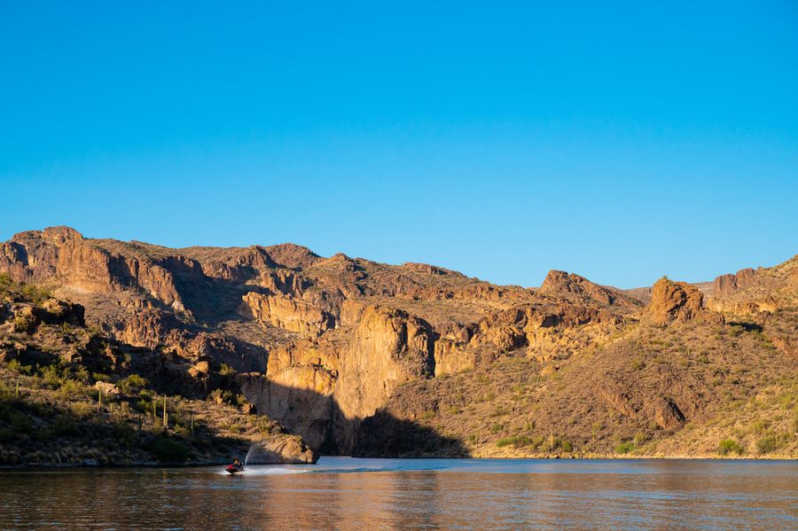 Dolly Steamboat Cruise, Canyon Lake_credit An Pham