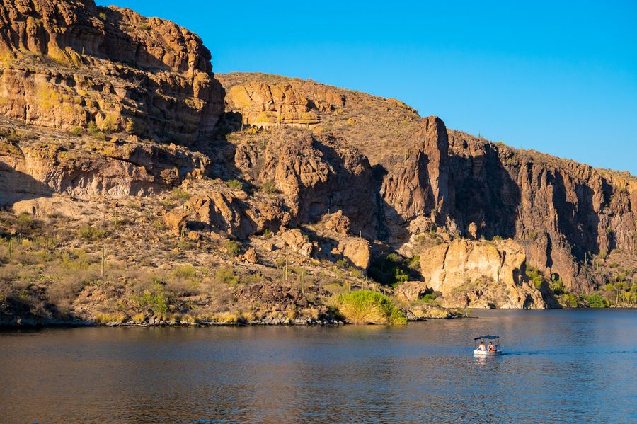 Dolly Steamboat Cruise, Canyon Lake_credit An Pham