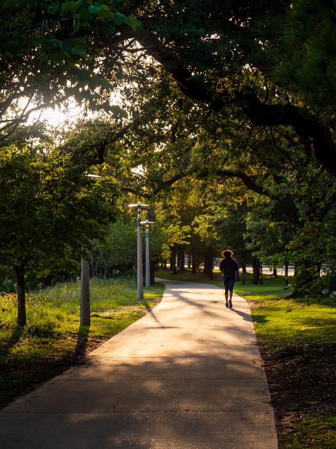 Buffalo_Bayou_Park_Jogger_2