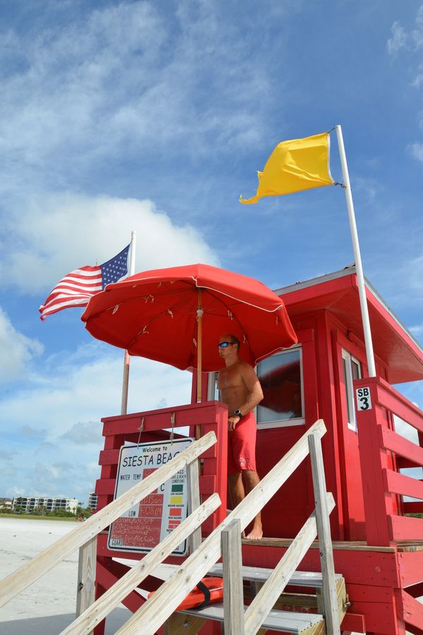 20180903LifeGuardSiestaBeach_214_SD
