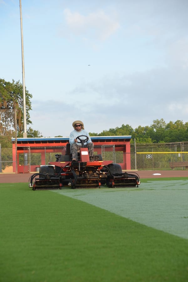 20170718_WorkerMissSarasotaBallField_025_SD