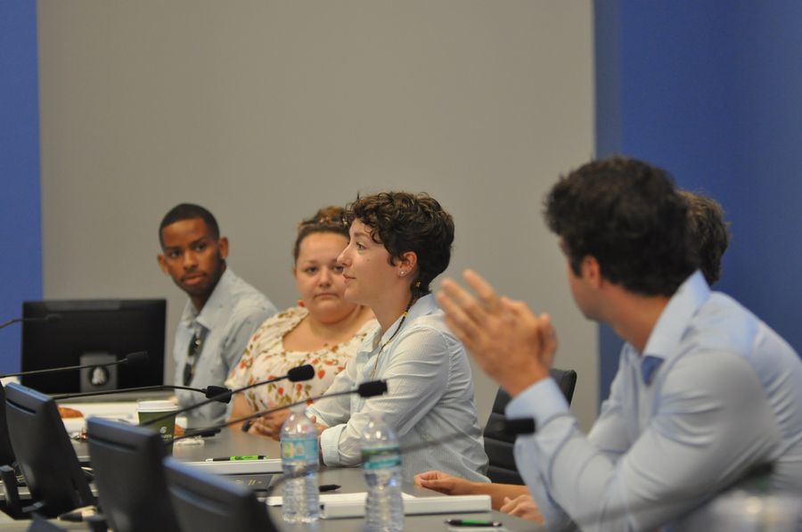 20220523_InternOrientation_024_SD