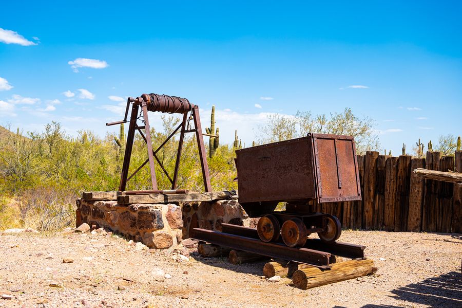 Robson's Ranch & Mining Camp, Aguila_credit An Pham