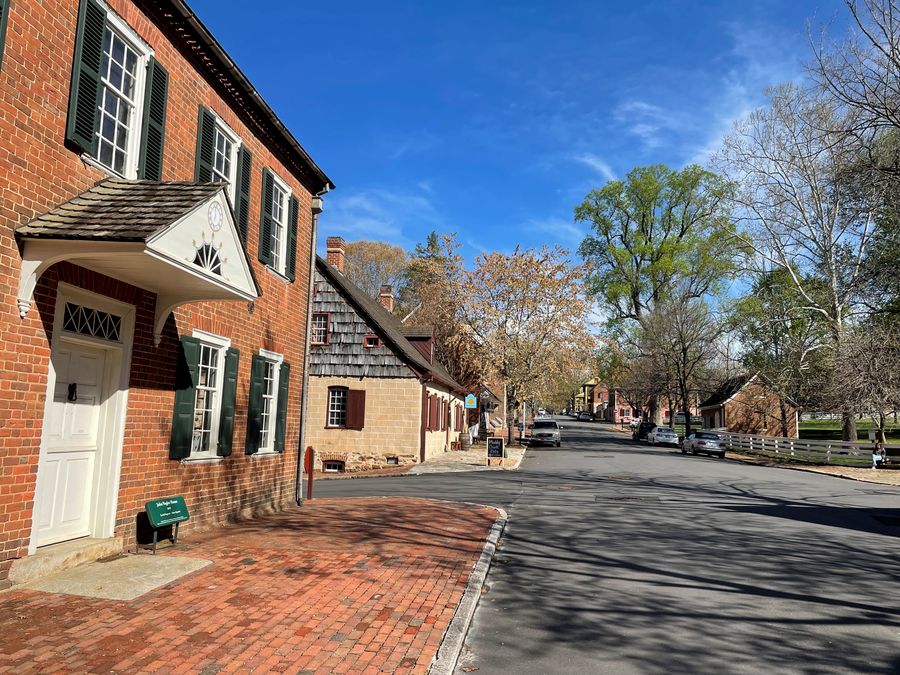 Old Salem- street view