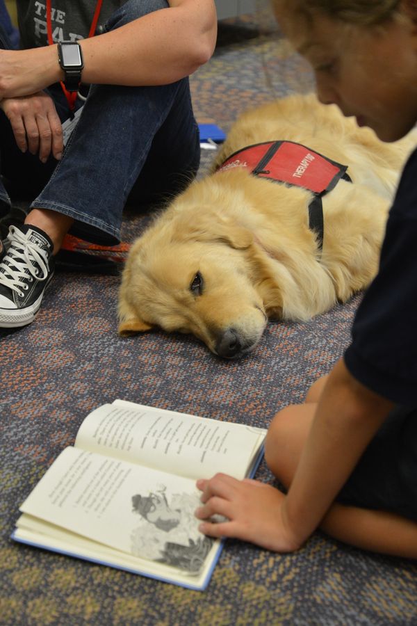 20200219ReadingToDogsGulfGate_046_SD