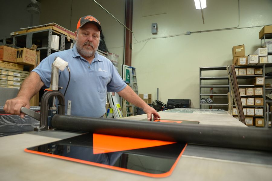 20180820SignShopMelvinHenson_035_SD