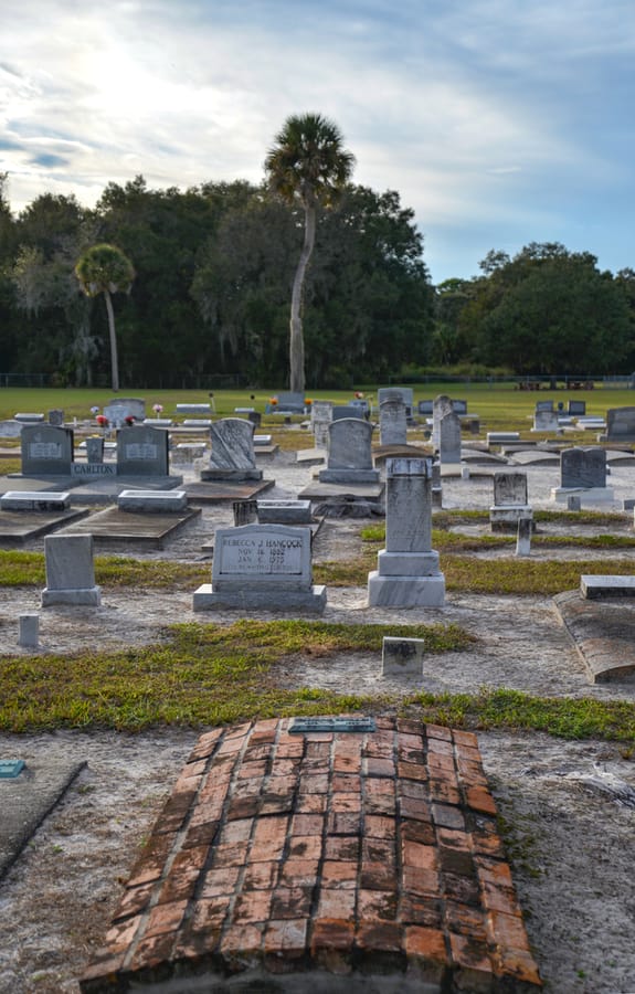 20211206_MiakkaCemetery_196_SD