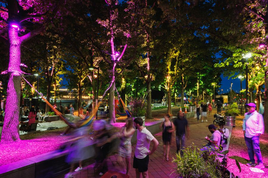 Spruce Street Harbor Park