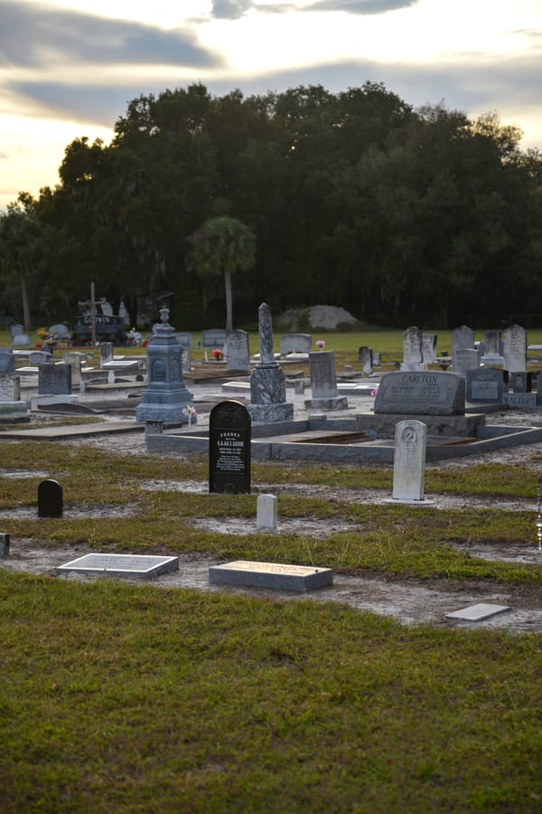 20211206_MiakkaCemetery_222_SD