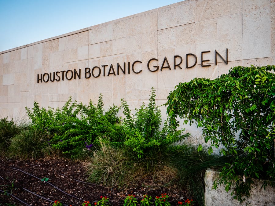 Houston_Botanic_Garden_Entrance