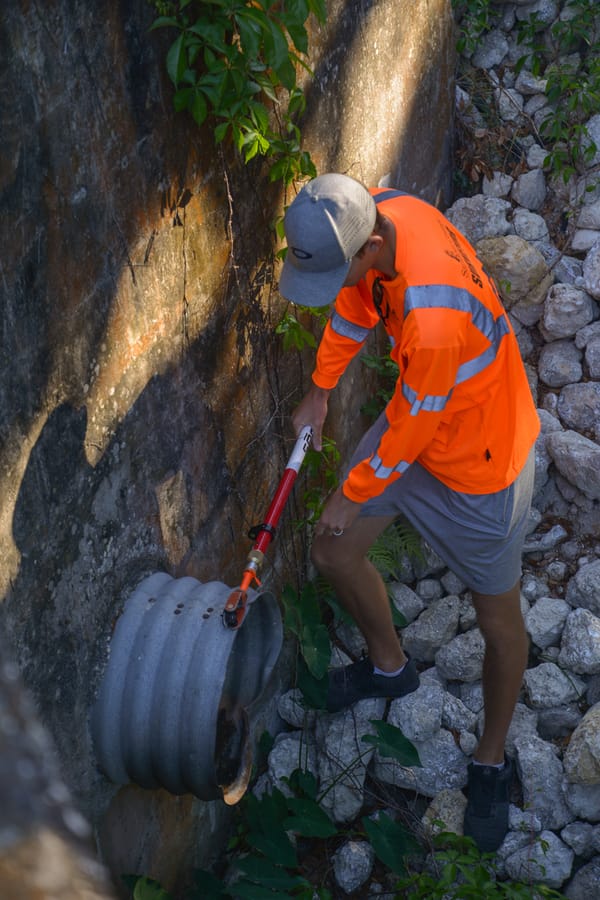 FieldWorkPipeCrossing