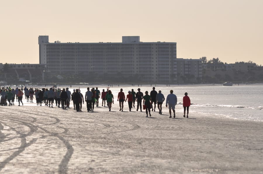 20181207_SandyClawsBeachRun_Long_094_SD