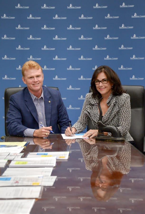 20190617_BondSigning_105_SD