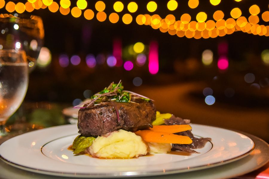 Simply Gourmet - To Replace Flat Lay Pic of Family Style Meal