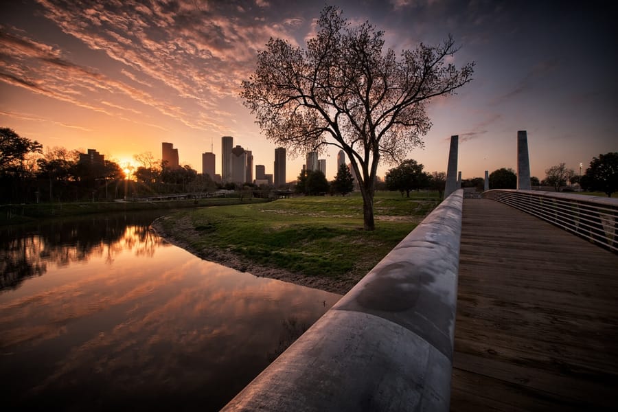 Buffalo_Bayou_Park_Police_Memorial_Sunrise_1