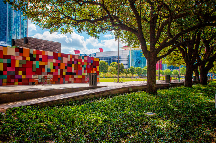 Discovery Green-Synchronicity of Color