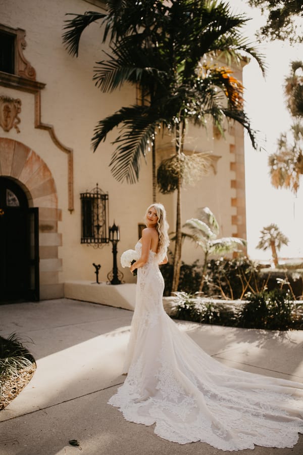 Alex and Jess Arianna J Photography