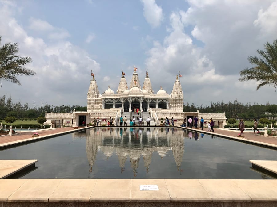 BAPS Shri Swaminarayan Mandir 2