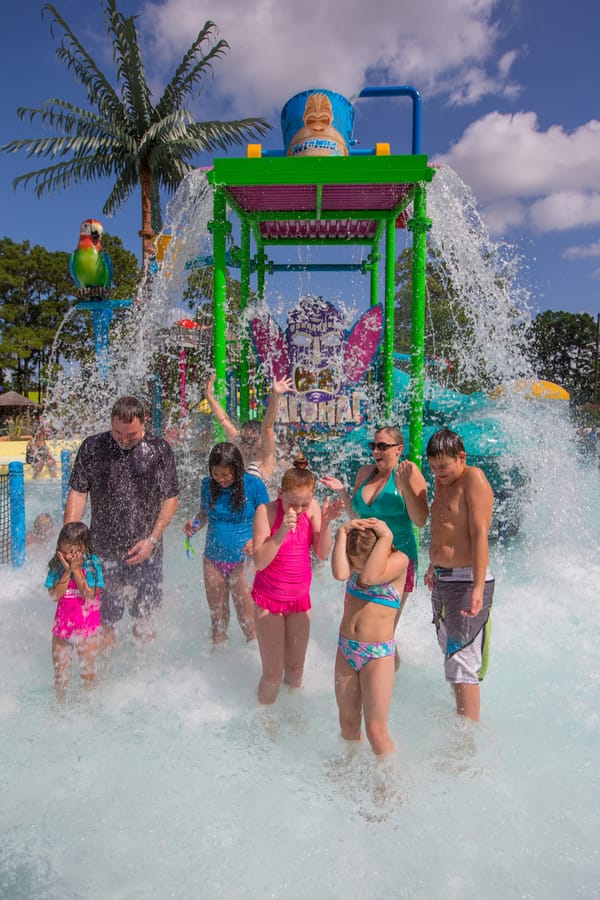 Hurricane Harbor Splashtown Wet 'n' Wild Jr.