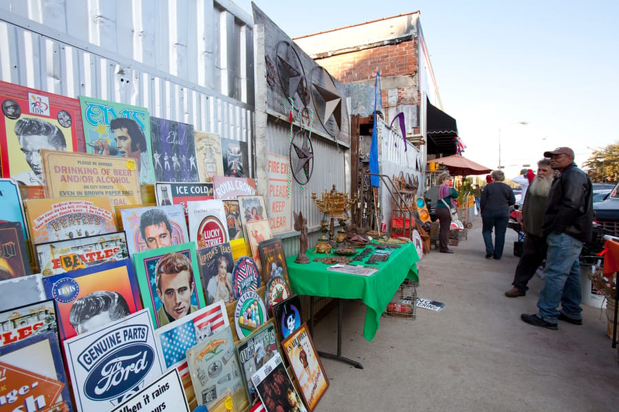 Heights_Marketplace_19th_Street_1