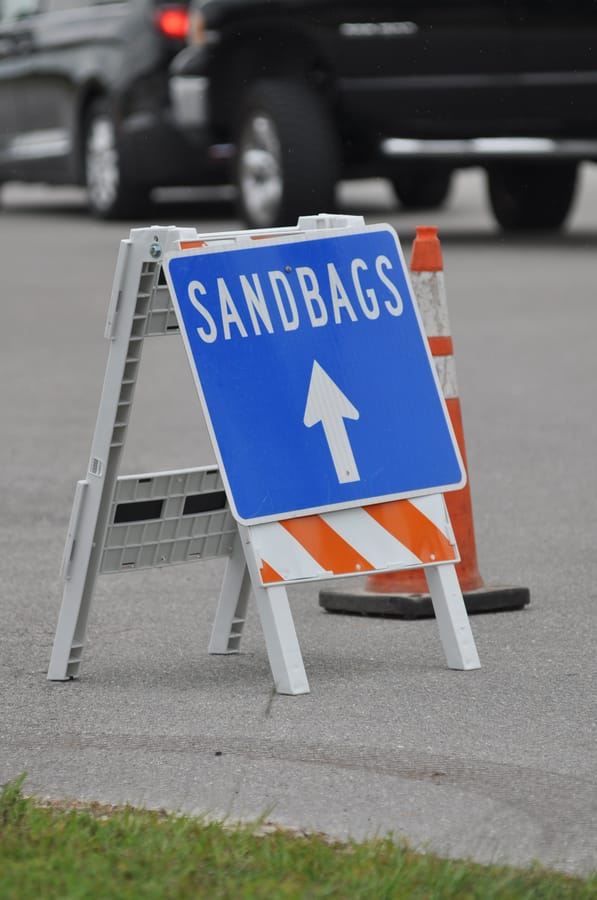 20220925_IanSandbagging_011_SD
