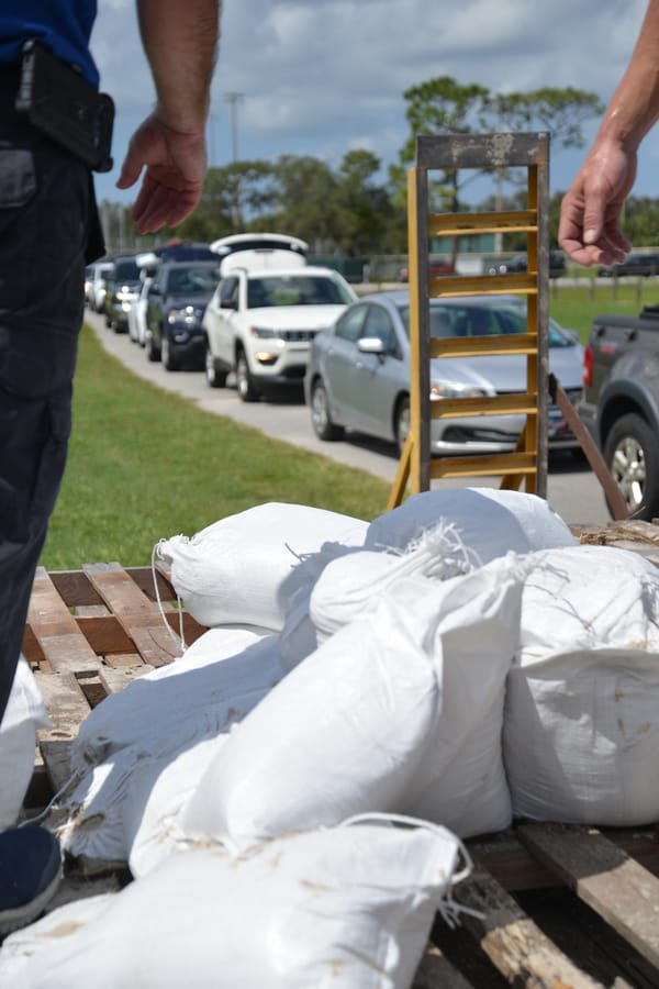 20220925_IanSandbagging_039_SD