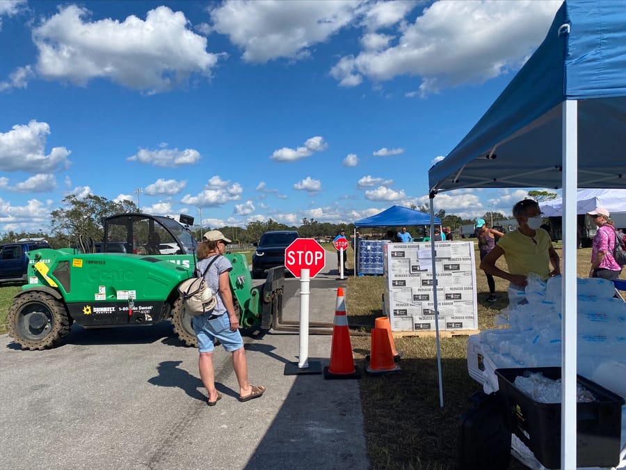 Hurricane Ian - food and water distribution