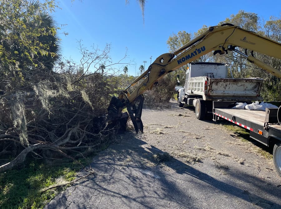 Hurricane Ian - debris clearing