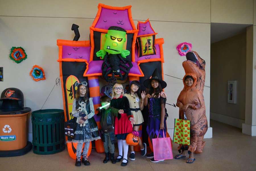 Howl-O-Ween Movie Night 2022